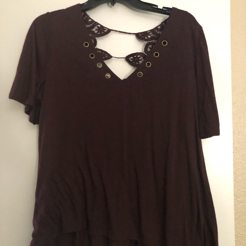 Top - Picture 2 of 2